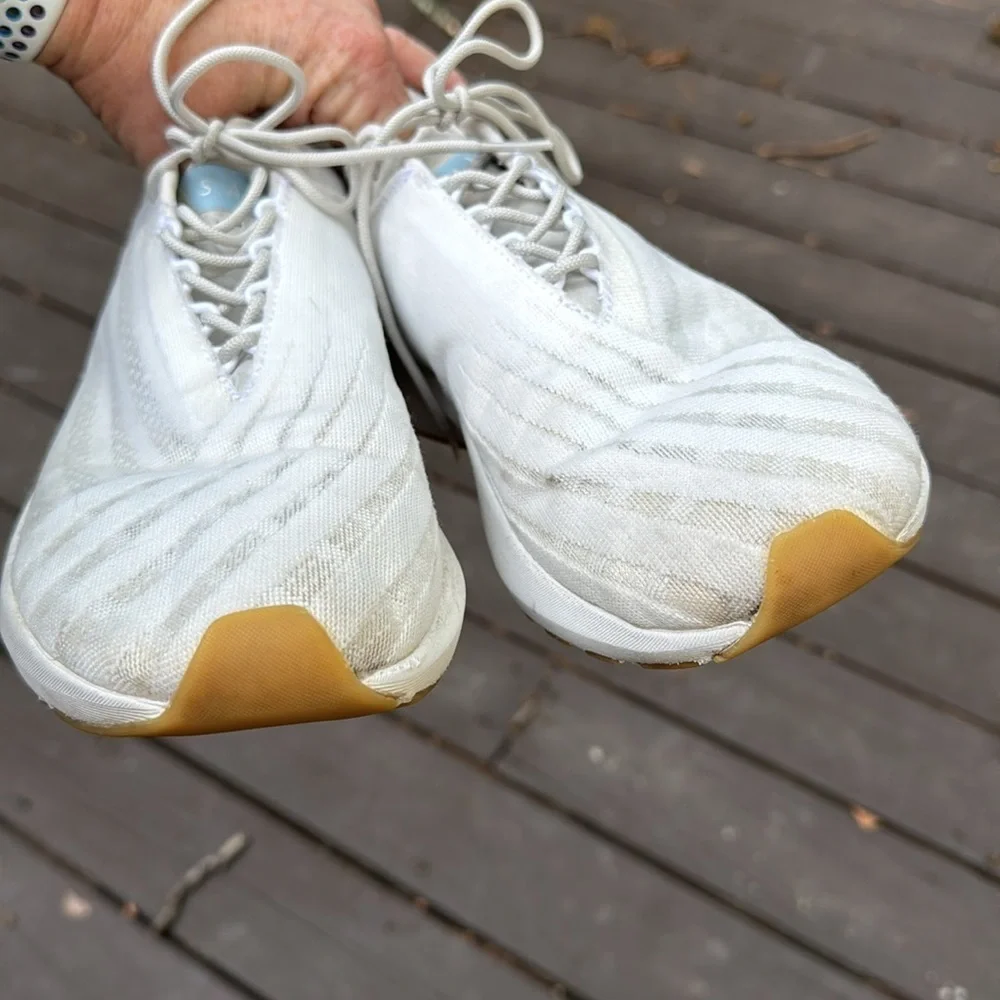 Saysh white womens One athletic shoe size 9.5 (no insoles)